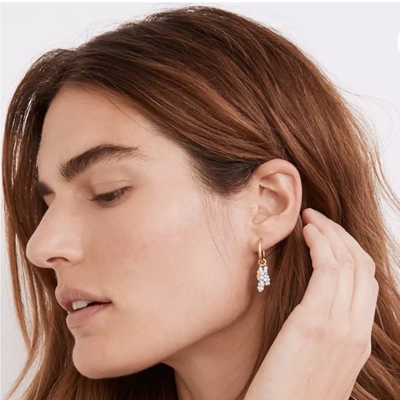 Madewell Seed Bead Huggie Hoops Gold with Colorful Daisy Charms NWT - Picture 4 of 5